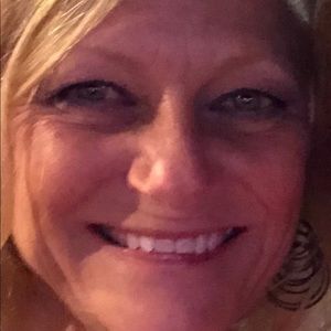 Meet your Posher, Vickie